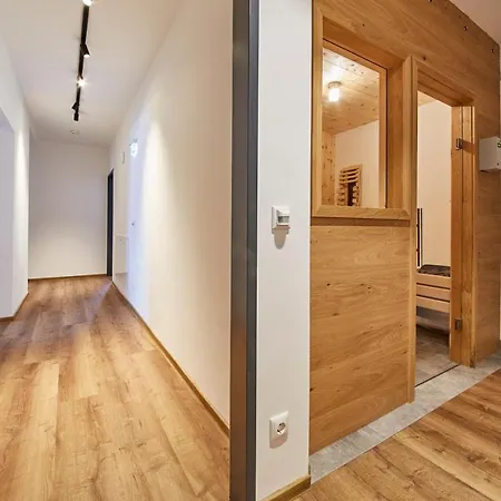 Wiesl 4* 잘바흐 힌터글렘