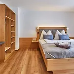 Wiesl Aparthotel 4*
