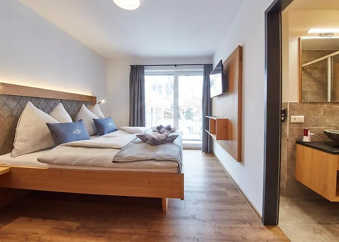 アパートホテル Wiesl ザールバッハ・ヒンターグレム