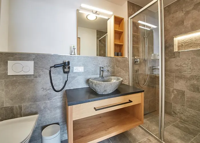 Wiesl アパートホテル 4*