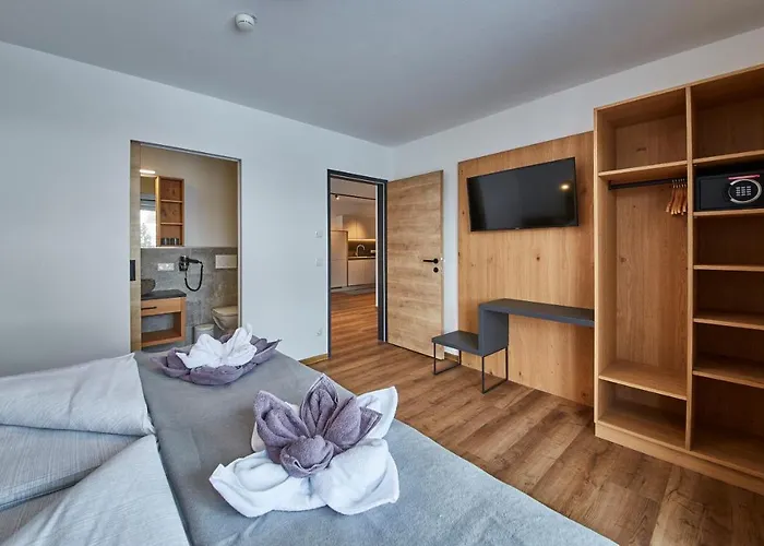 Wiesl ザールバッハ・ヒンターグレム