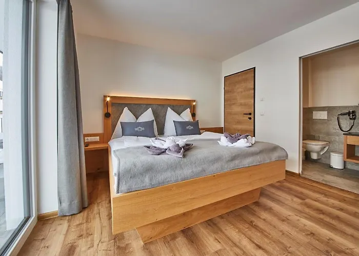 Wiesl ザールバッハ・ヒンターグレム