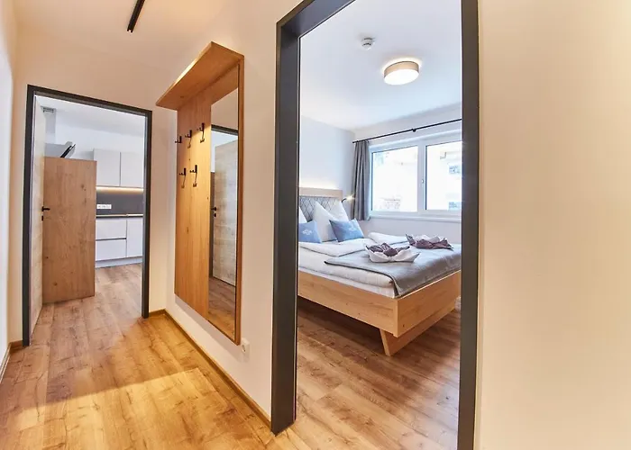 アパートホテル Wiesl ザールバッハ・ヒンターグレム